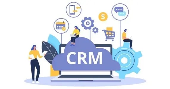Ilustración de un CRM. A su alrededor aparecen tareas que se pueden realizar con la herramienta y 3 personas gestionándolo.